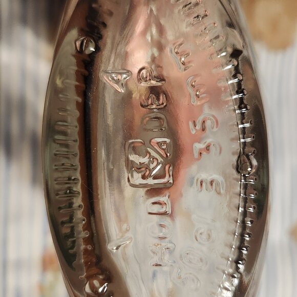 Vintage MOD DEP Glass Decanter embossed w/ grapes on one side - Picture 6 of 7